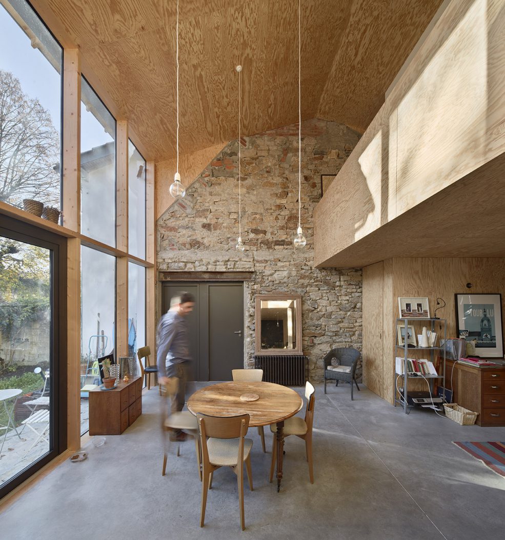 Mur rideau et parement contreplaqué pin des landes